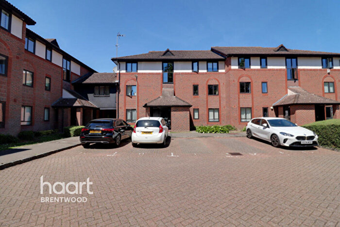 1 Bedroom Flat For Sale In Bradwell Green, Brentwood, CM13