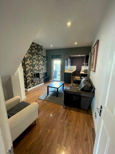 3 Bedroom Terraced House To Rent In Cranmer Street, Leicester, LE3