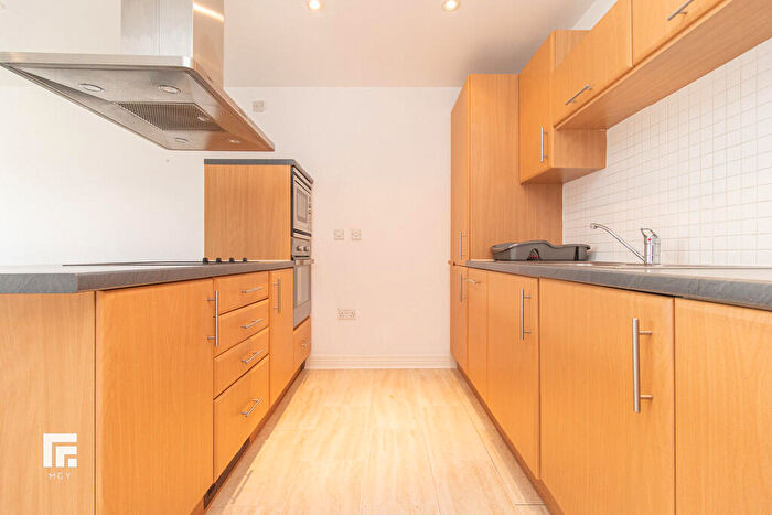 2 Bedroom Apartment To Rent In Kilcredaun House, Prospect Place, Cardiff Bay, CF11