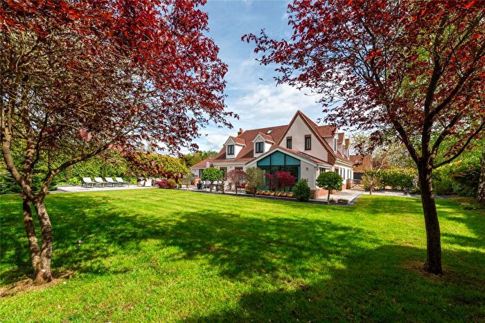 5 Bedroom Detached House For Sale In Northfield Road, Wyboston, Bedfordshire, MK44