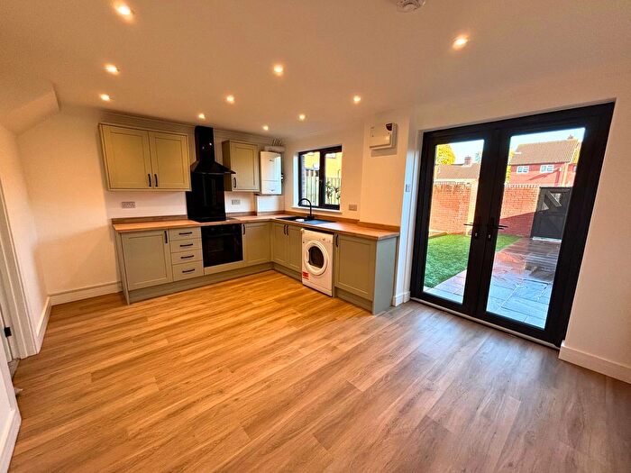3 Bedroom Terraced House To Rent In Vaughan Rise, Exeter, EX1
