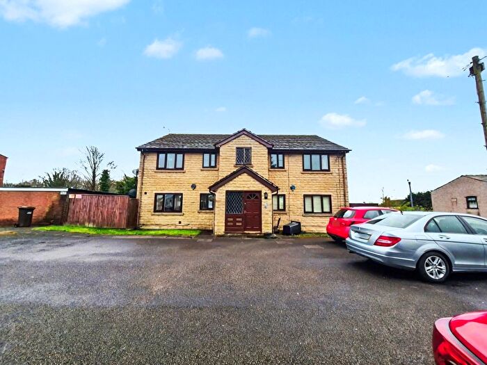 2 Bedroom Flat For Sale In Ashmore Street, Tyldesley, Manchester, Greater Manchester, M29