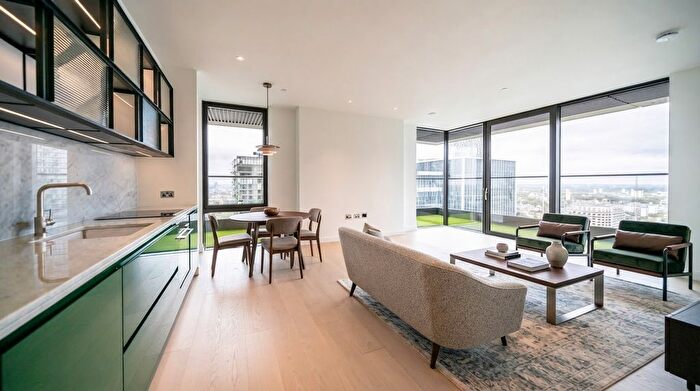 2 Bedroom Flat For Sale In Wardian London, Wards Place, E14