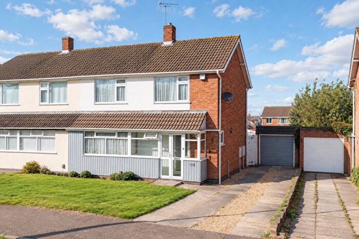 3 Bedroom Semi-Detached House For Sale In Salcombe Drive, Glenfield, Leicester, Leicestershire, LE3