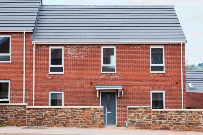 3 Bedroom Semi-Detached House To Rent In Bedroom Semi Detached House In Tithe Barn, Exeter, EX1