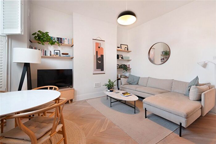 1 Bedroom Flat For Sale In Lordship Lane, London, SE22