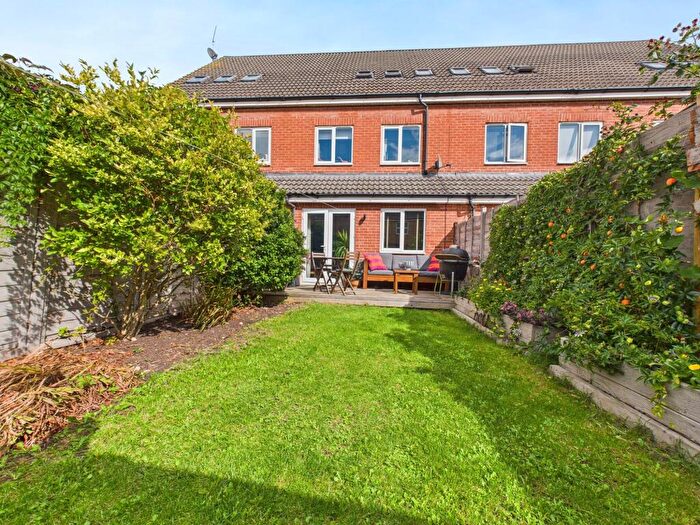 4 Bedroom Terraced House For Sale In Scott Drive, Yaxley, PE7
