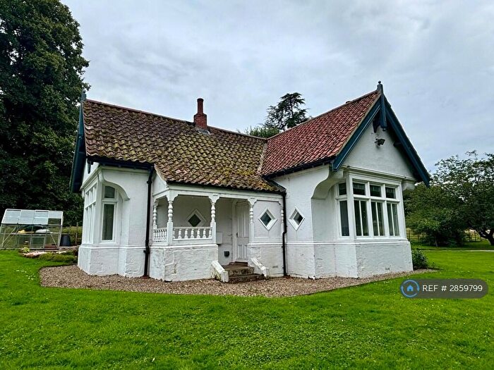 2 Bedroom Bungalow To Rent In Sockburn Lane, Darlington, DL2