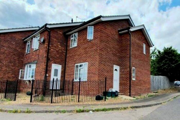 4 Bedroom Property To Rent In Leam Close, Colchester, CO4