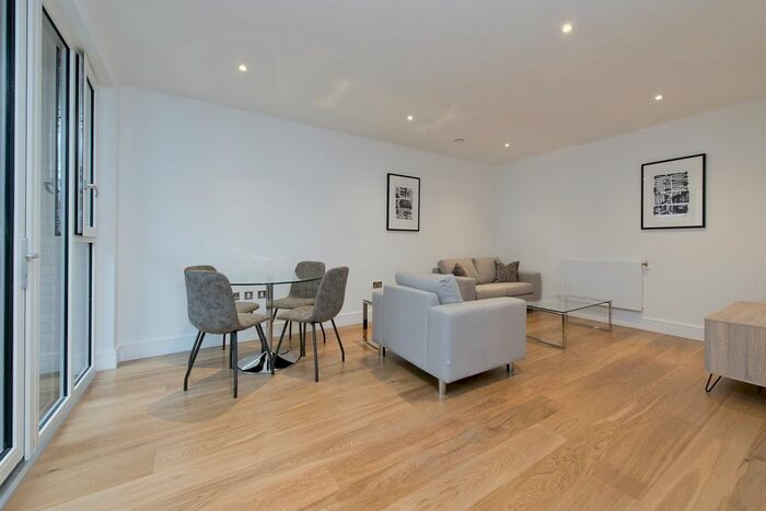 1 Bedroom Flat To Rent In Aurora Point, Marine Wharf East, SE8