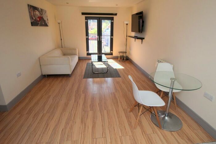 2 Bedroom Flat To Rent In Old Brickyard, Carlton, Nottingham, NG3