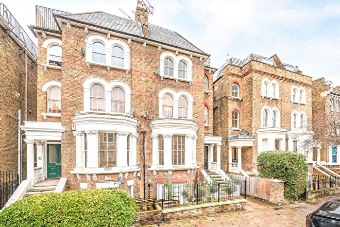 2 Bedroom Flat For Sale In Victoria Rise, Clapham, SW4