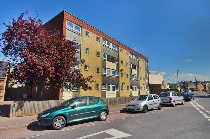 2 Bedroom Maisonette To Rent In Richmond Park Road, Kingston, Kingston Upon Thames, KT2