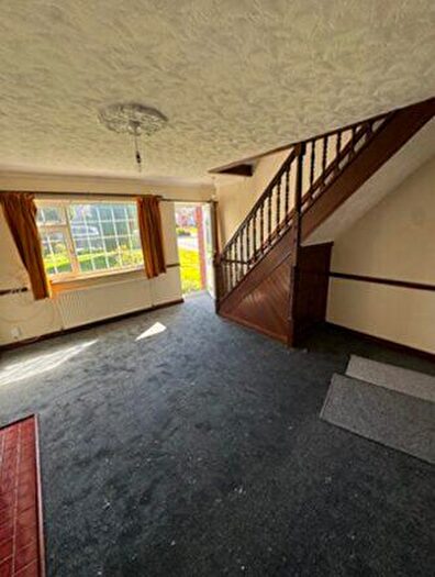 3 Bedroom Semi Detached House For Sale In Rose Avenue, Marsh, Huddersfield, HD3