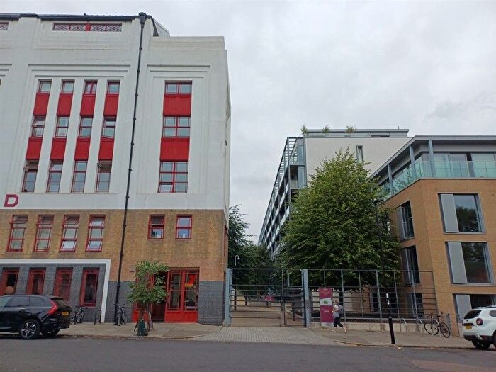 1 Bedroom Flat For Sale In Highbury Stadium Square, London, N5