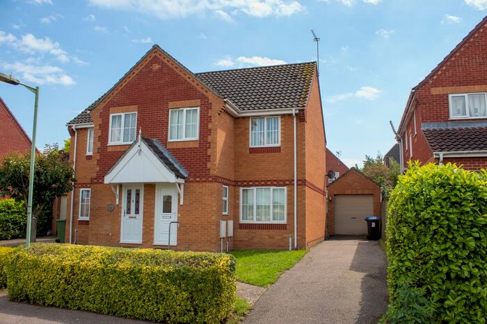 3 Bedroom Semi-Detached House To Rent In Mill Road, Beccles, NR34