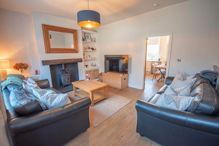 3 Bedroom End Of Terrace House For Sale In Jackson Street, Sutton-in-Craven, BD20