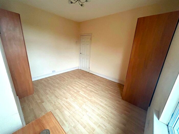 1 Bedroom Flat To Rent In Manor Road, Romford, RM1