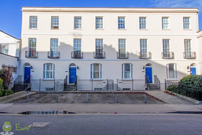 2 Bedroom Apartment To Rent In Flat, Winchcombe Street, Cheltenham, GL52