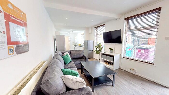 4 Bedroom Terraced House To Rent In Banner Street, Liverpool, Merseyside, L15