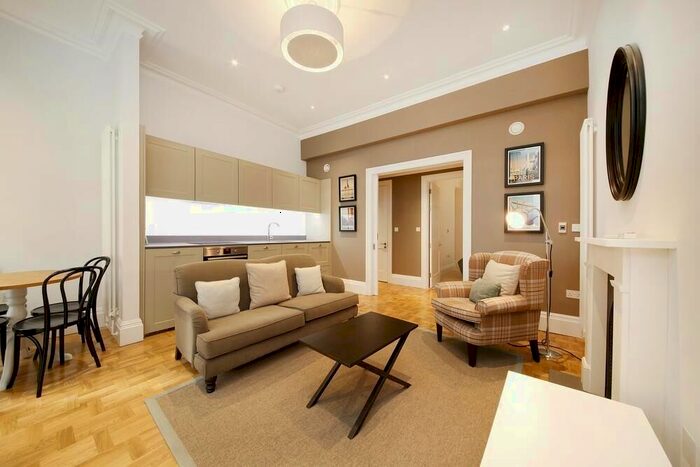 1 Bedroom Flat To Rent In Mortimer Street, London, W1W