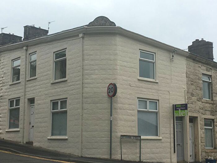 2 Bedroom Flat To Rent In Britannia Street, Great Harwood, Blackburn, BB6