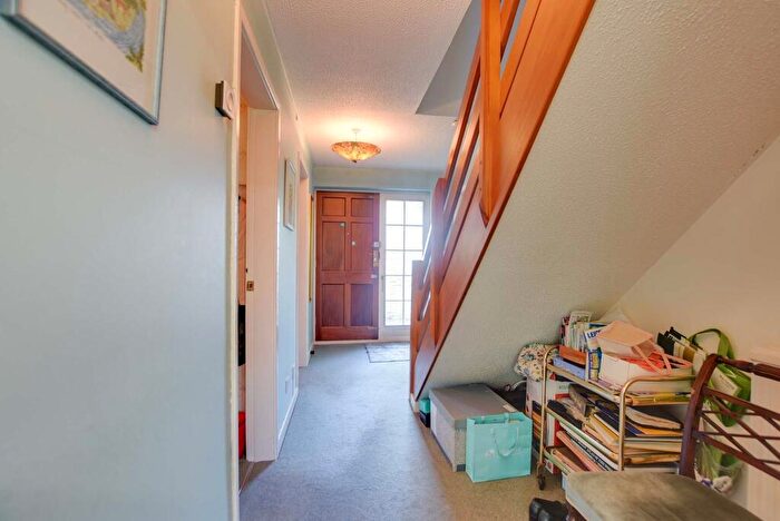 4 Bedroom Detached House For Sale In The Yews, Oadby, Leicester, LE2