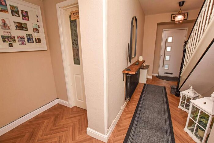 3 Bedroom Terraced House For Sale In Beechwood Road, Bromborough, CH62