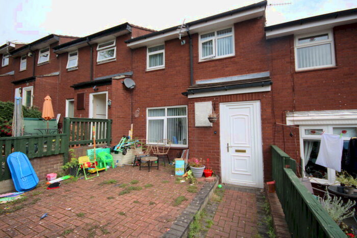 3 Bedroom Terraced House To Rent In Coal Hill Green, Rodley, Leeds, LS13