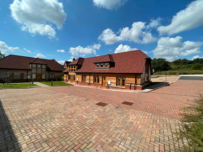 2 Bedroom Apartment To Rent In East Ilsley, Berkshire, RG20
