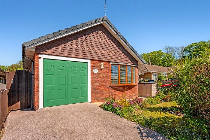 3 Bedroom Semi-Detached Bungalow For Sale In Ruskin Way, Cowplain, PO8