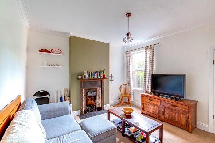 2 Bedroom Terraced House To Rent In Warwards Lane, Birmingham, West Midlands, B29