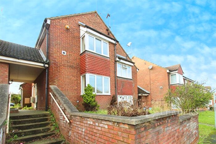 2 Bedroom Terraced House To Rent In Twigden Court, Mount Pleasant Road, Luton, LU3