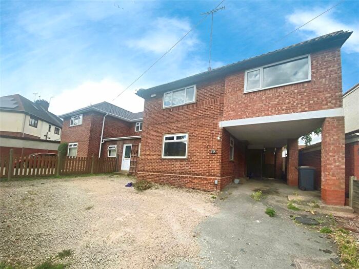 4 Bedroom Semi-Detached House To Rent In Tomkinson Road, Nuneaton, Warwickshire, CV10