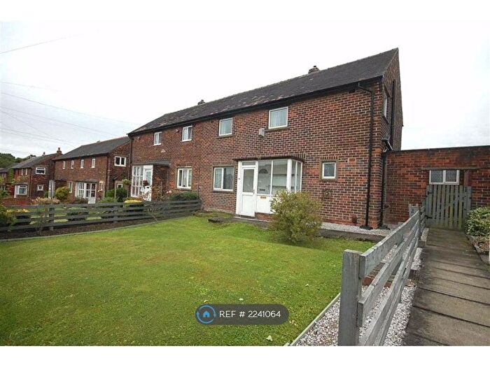 3 Bedroom Semi-Detached House To Rent In Norristhorpe Lane, Liversedge, WF15