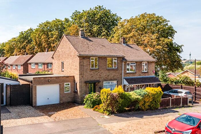 2 Bedroom Semi-Detached House For Sale In Patrick Road, Kettering, NN15