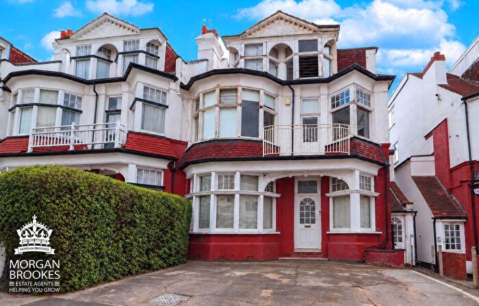 1 Bedroom Apartment For Sale In Palmeira Avenue, Westcliff-On-Sea, SS0