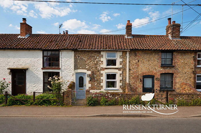 3 Bedroom Terraced House For Sale In Charming Character Cottage In Gayton, PE32