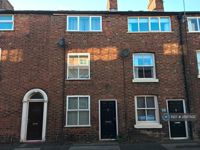 3 Bedroom Terraced House To Rent In Catherine Street, Macclesfield, SK11