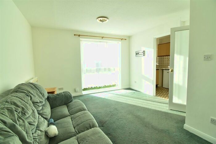 Studio To Rent In Wiltshire Road, Thornton Heath, CR7