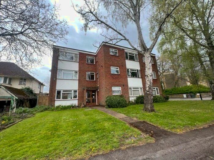 1 Bedroom Flat To Rent In Grosvenor Road, Southampton, Hampshire, SO17