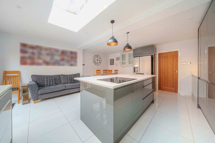 3 Bedroom House To Rent In Treesmill Drive, Maidenhead, SL6