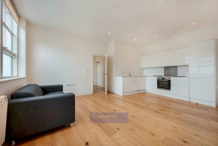 1 Bedroom Flat To Rent In Bethwin Road, SE5