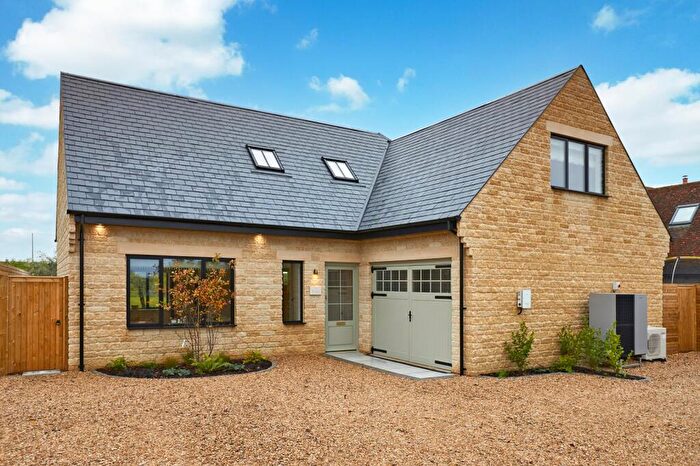 4 Bedroom Detached House For Sale In Rectory Road, Great Haseley, Oxford, Oxfordshire, OX44