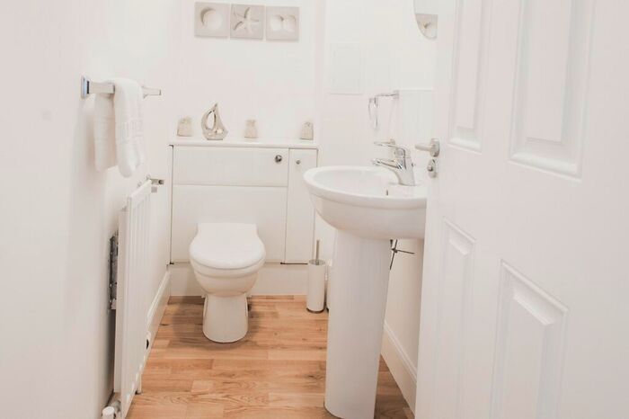 4 Bedroom Terraced House To Rent In Woodlands Terrace, Cults, Aberdeen, AB15