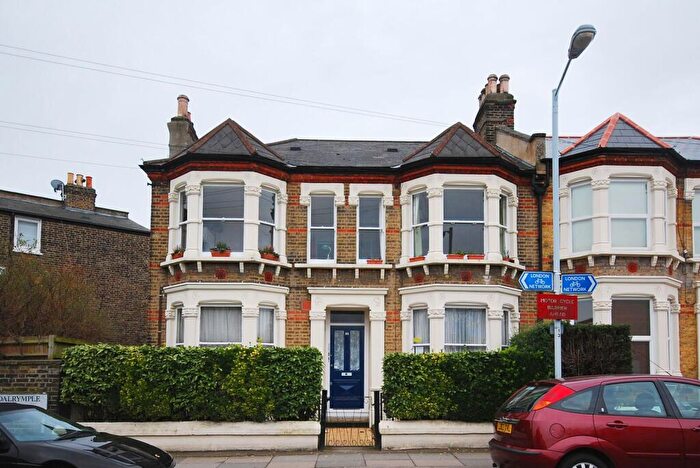 1 Bedroom Flat For Sale In Dalrymple Road, Brockley, London, SE4