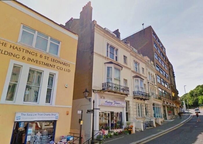 2 Bedroom Flat To Rent In Cambridge Road, Hastings, TN34