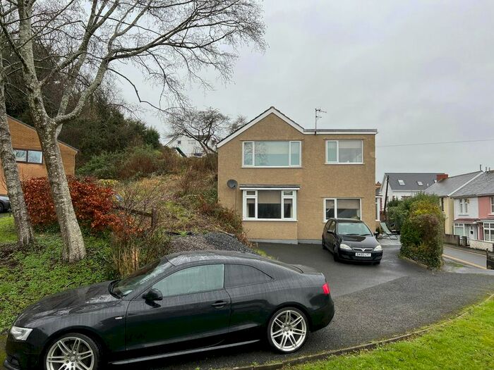 4 Bedroom Detached House To Rent In Castle Road, Swansea, Mumbles SA3
