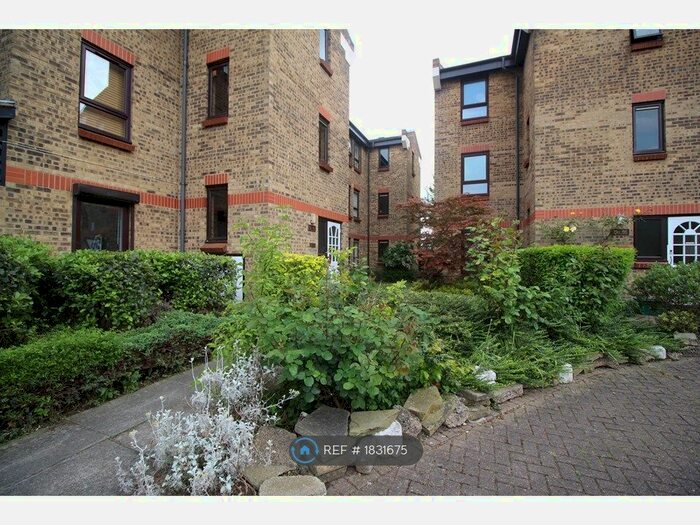 1 Bedroom Flat To Rent In Wedmore Gardens, London, N19