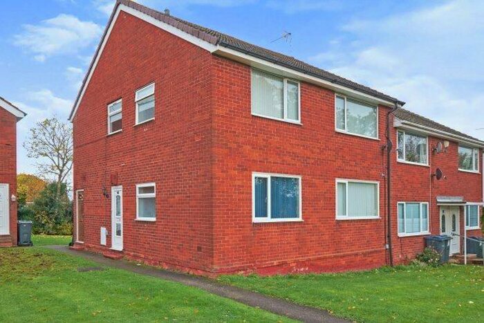 2 Bedroom Flat To Rent In Whittington Grove, Birmingham, B33